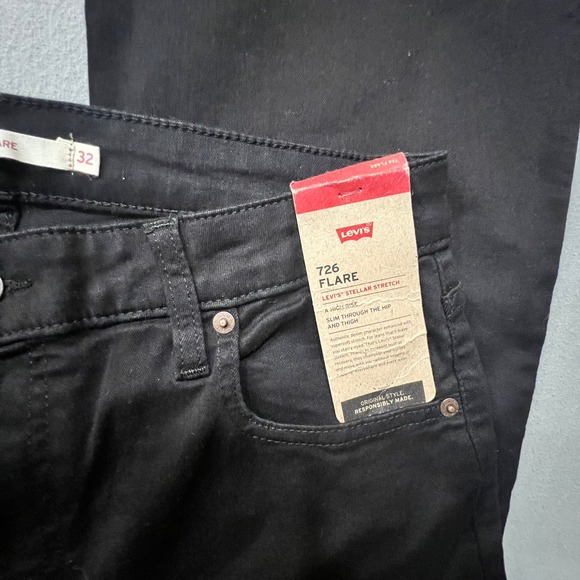 NWT Levi's 726 Flare Denim‎ Black Jeans Retro 70's Boho Hippie Women Size 32x32 - Picture 4 of 12